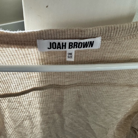 Joah brown cropped cardigan. One size. - Picture 3 of 4